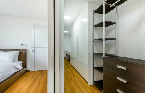 Apartamento Chandelier Pension