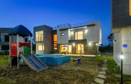 Apartamento Chandelier Pension
