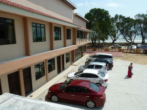 Hostal Cempaka Beach Resort