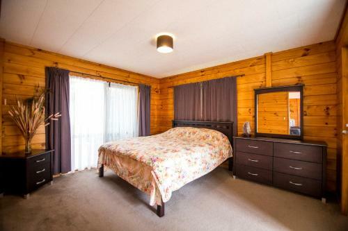 Waiuku Serene Farm & Home