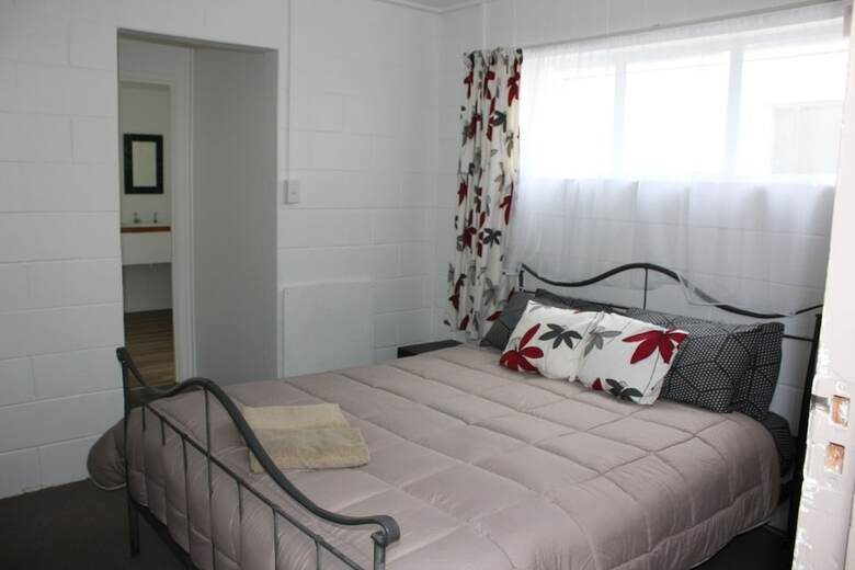 Riverside Haven Lodge & Holiday Park