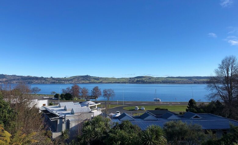 Bayview Lake Taupo