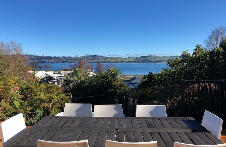 Bayview Lake Taupo
