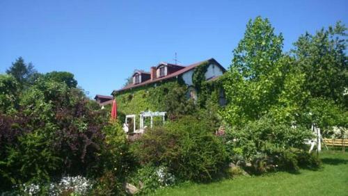 Hostal Dworek ?w. Antoniego II