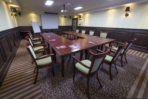 Hotel Kryszta? Conference & Spa