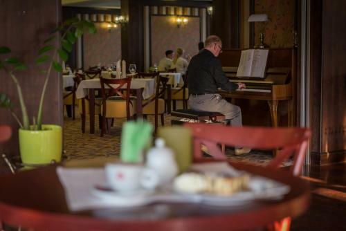 Hotel Kryszta? Conference & Spa