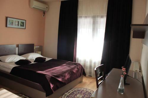 Hostal Pensiunea Casa Georgia