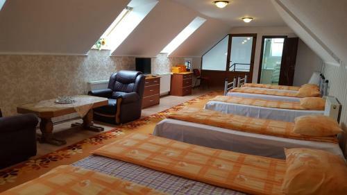 Hostal Cazare La Troita