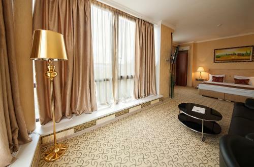 Hotel Vnukovo Village