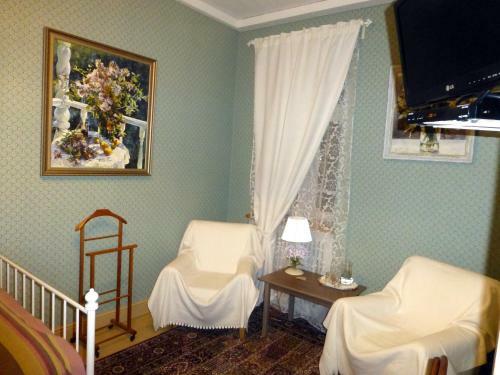 Hostal Russko-frantsuzsky Hotel Chastny Vizit