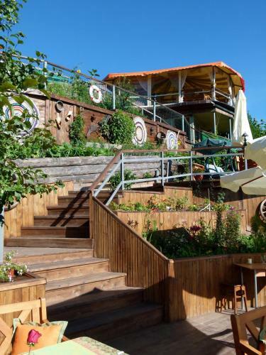 Hostal Russko-frantsuzsky Hotel Chastny Vizit