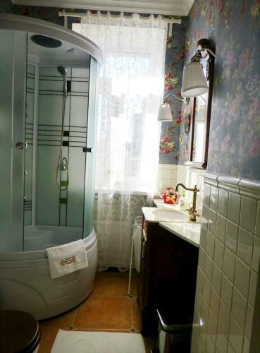 Hostal Russko-frantsuzsky Hotel Chastny Vizit