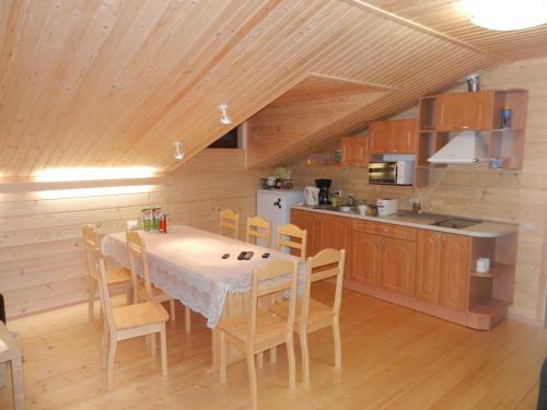 Hostal Khvoyny Guest House