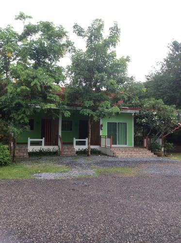 Hostal Pruksa Resort Prachin Buri