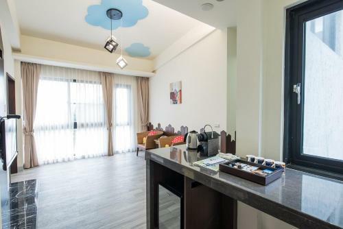 Shangri Longluan Lake One B&B