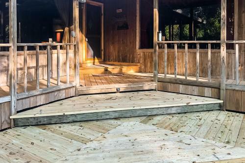 Creekside Casita