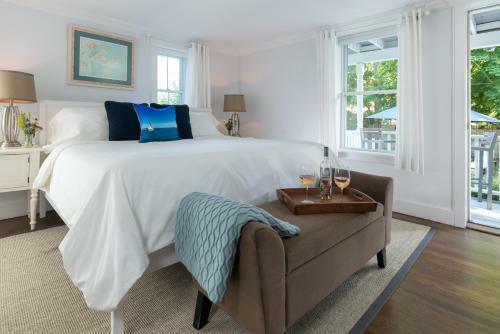 Bed & Breakfast West Neck Guesthouse
