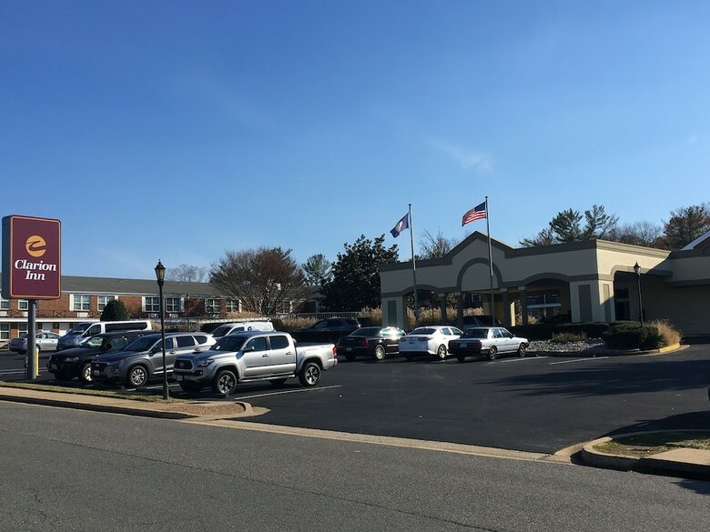 Hotel Clarion Inn Falls Church- Arlington