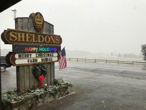 Sheldon's Motel And Restaurant