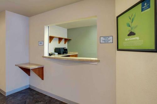 Hotel Woodspring Suites Washington Dc Andrews Afb