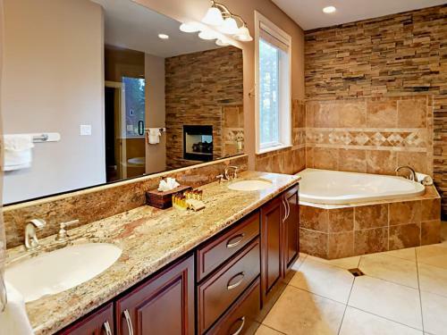 2285 Del Norte South Home