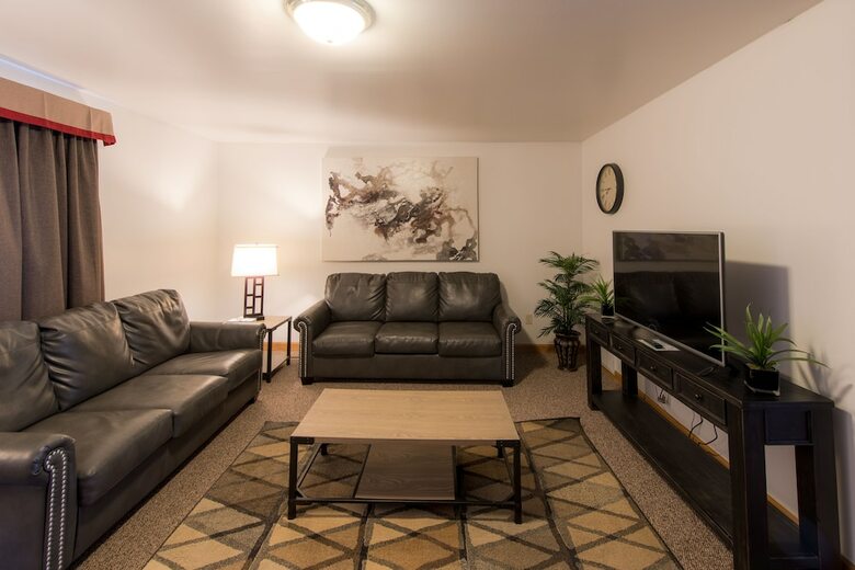 Posada Draft Horse Inn And Suites