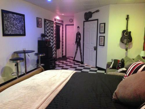 Bed & Breakfast Swan Song Inn