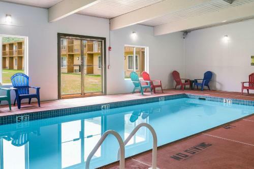 Hotel Rodeway Inn & Suites - Poconos