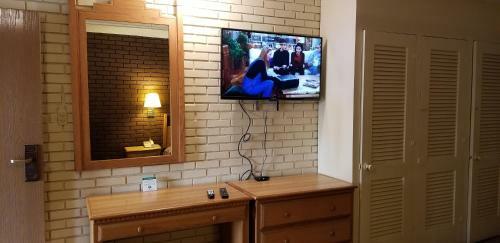 Motel Americas Premier Inn