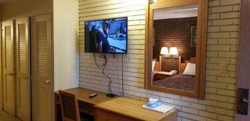 Motel Americas Premier Inn