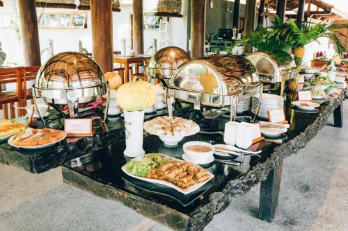 Hotel Qu?nh Vi�n Resort