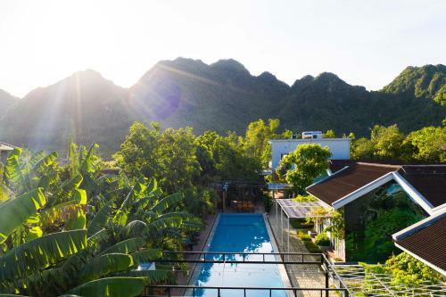 Hotel Son Doong Bungalow