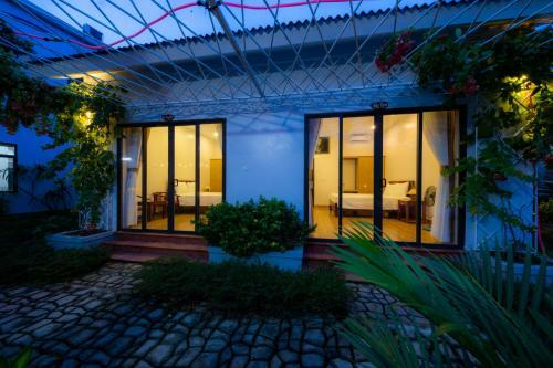 Hotel Son Doong Bungalow