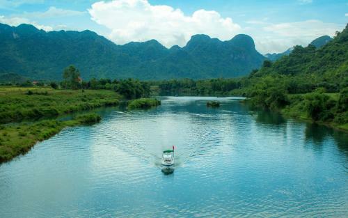 Hotel Son Doong Bungalow