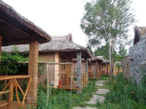 Hostal Ninila Fruit Farm Bungalow