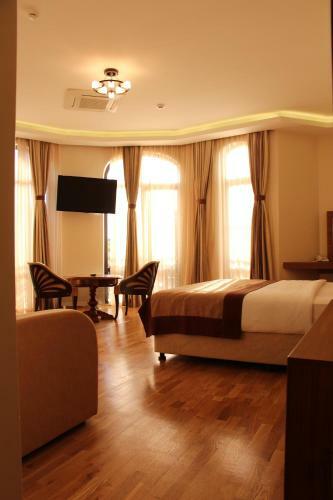 Leon Boutique Hotel