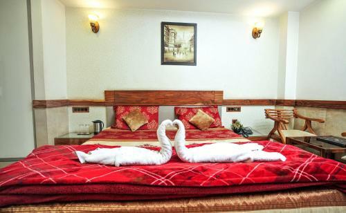 Mayur Hotel Bar And Restaurant