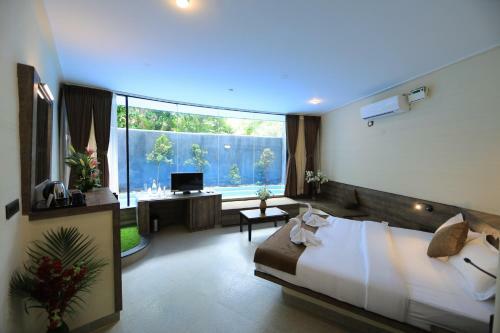 Hotel Shilhaandara
