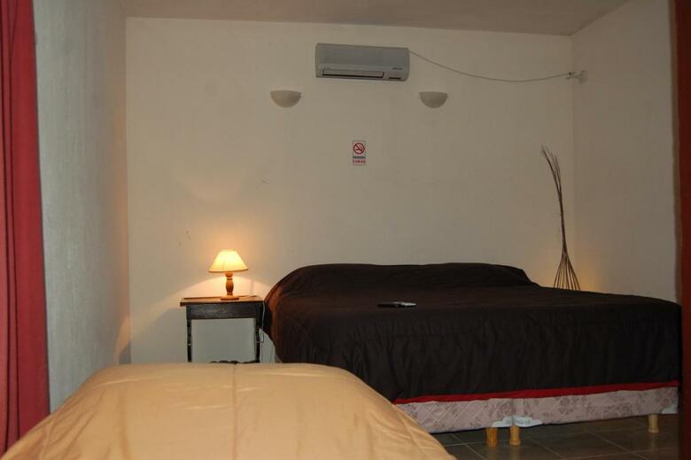 Albergue Alojamiento Goos