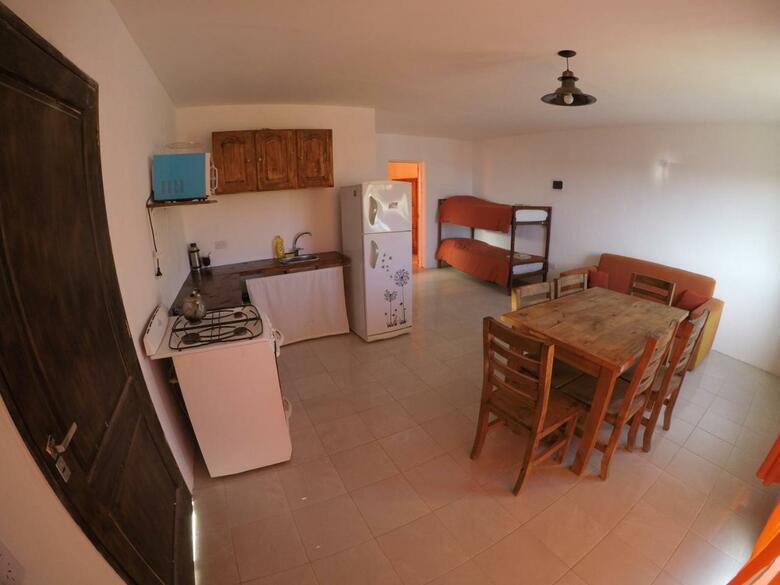 Albergue Alojamiento Goos