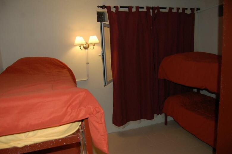 Albergue Alojamiento Goos