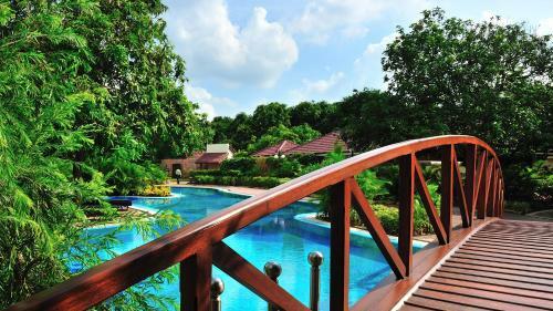 Hotel Madhubhan Resort & Spa