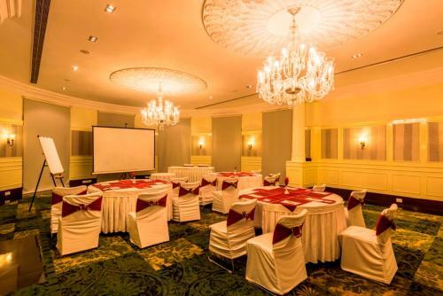 Hotel Royal Orchid Brindavan Garden