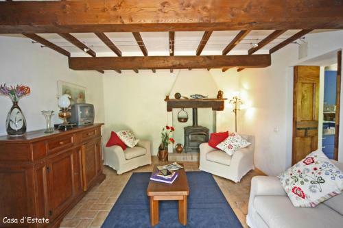 Col Di Morro Villa Sleeps 8 Pool Wifi