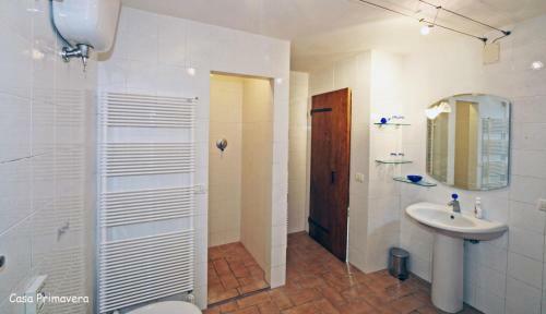 Col Di Morro Villa Sleeps 8 Pool Wifi