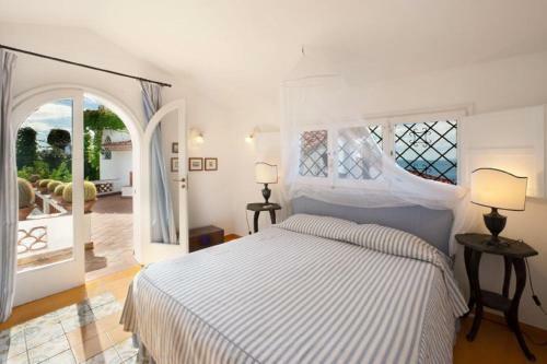 San Montano Villa Sleeps 12 Pool Air Con Wifi