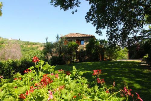 Torricella Villa Sleeps 4 Pool Air Con Wifi