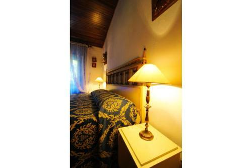 Torricella Villa Sleeps 4 Pool Air Con Wifi