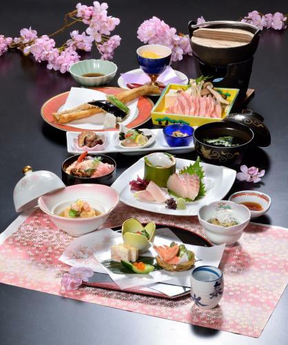 Tomada Onsen Iyashi No Yado Sensui