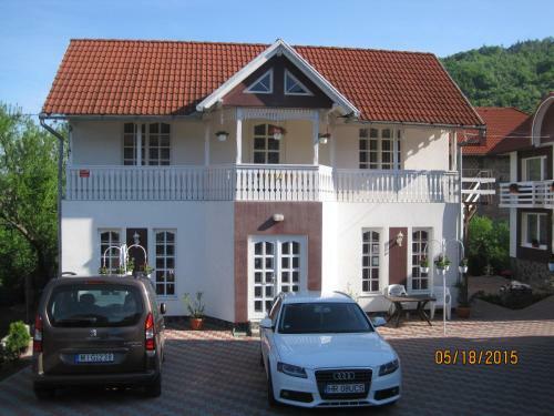 Bed & Breakfast Zolt�n & Erika Panzi� Parajd